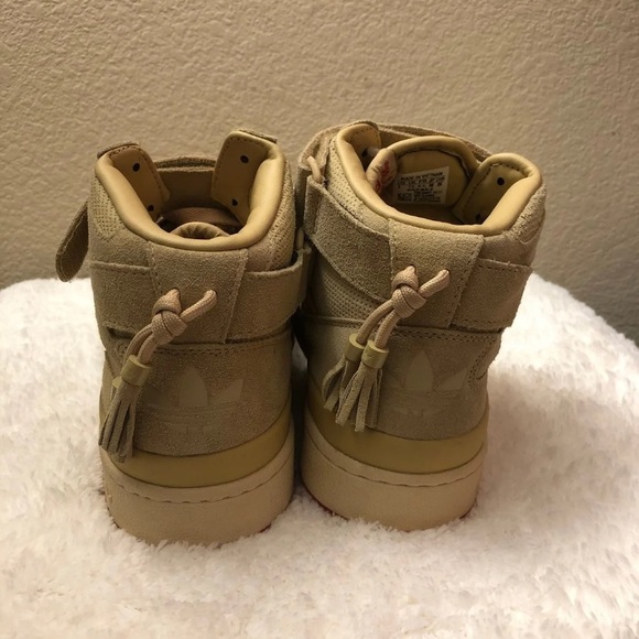 Adidas Originals Forum Mid -Tan color in size 8 - Picture 3 of 7